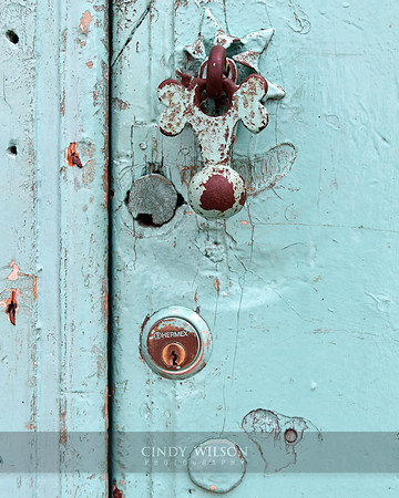Knock Knock, Camaguey Cuba