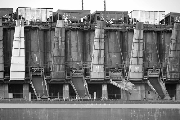Loading Ore, Marquette