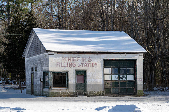 Kneer's Filling Station
