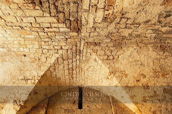 Vaulted Ceiling, Akko