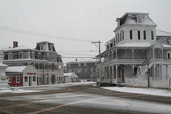 Old Harbor Dusting