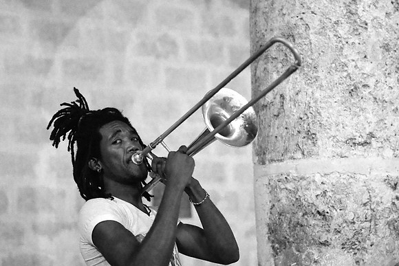 Musician, Plaza San Francisco, Havana