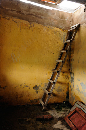 Escape Hatch, Gibara