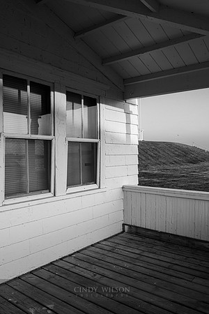 Windows to the Street, Narragansett Inn