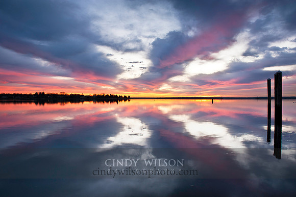 symmetrical sunrise Wickford harbor