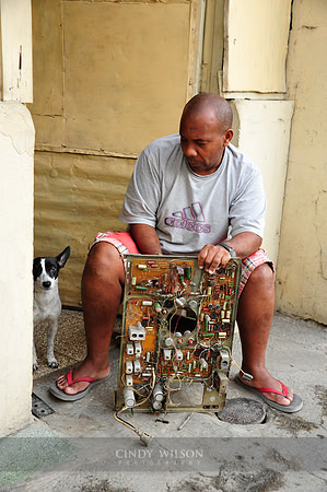TV Repairman, Santiago de Cuba