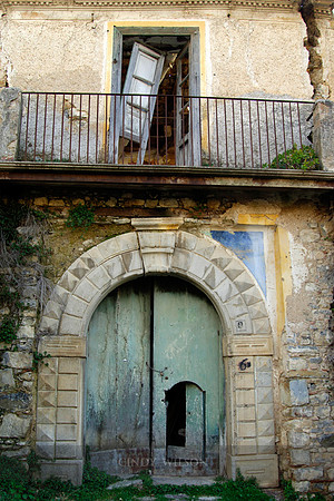 Three Doors, Roscigno