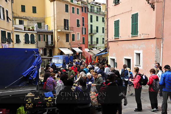 Vernazza Market