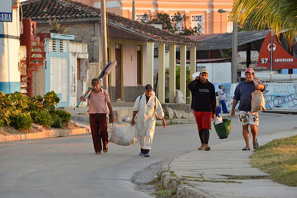 Fishermen, Gibara