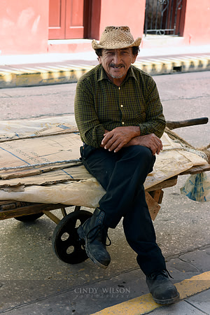 Local Vendor, Holguin