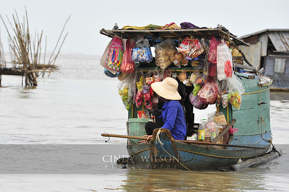 #DSC1107_Vendor, Tonle Sap, Cambodia