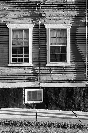 Three Windows, Side Light, Bristol, RI