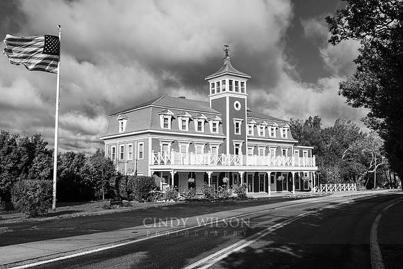 The Hotel Manisses, Block Island BW