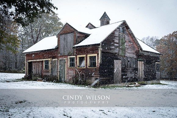Gilbert Stuart Barn in the Snow
