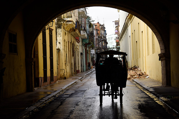 Through the Tunnel, Convento Belen