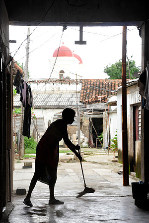 Sweeping, Gibara